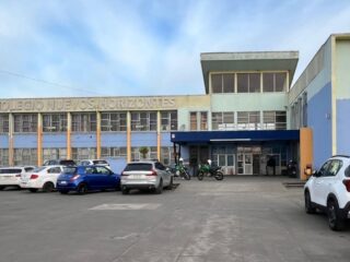 Ataque a balazos en colegio de San Pedro de la Paz: Alcalde apunta a riña entre grupos como posible detonante