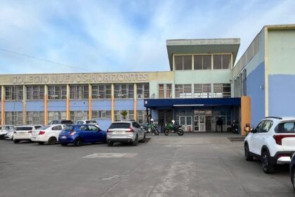 Ataque a balazos en colegio de San Pedro de la Paz: Alcalde apunta a riña entre grupos como posible detonante