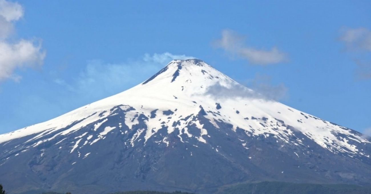 Tragedia en el Volcán Villarrica: Hombre muere tras caída mientras realizaba trekking