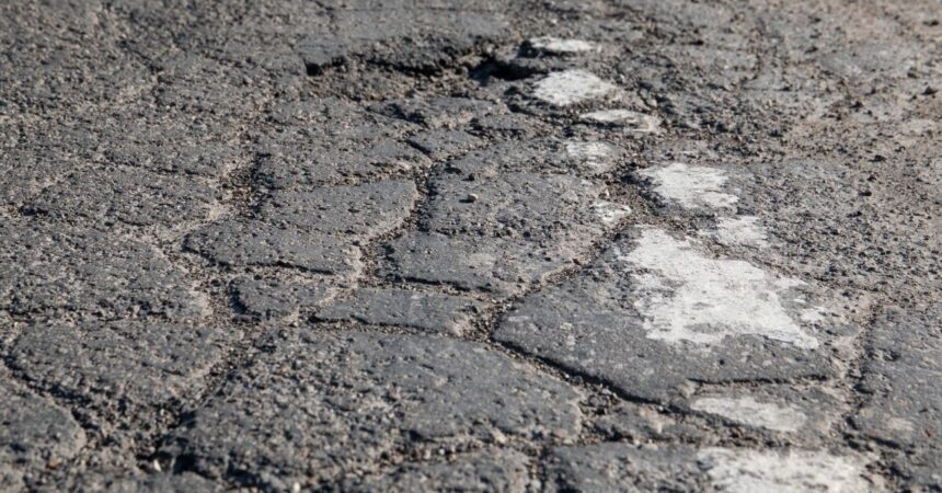 Municipalidad de La Florida deberá pagar $7,5 millones a menores heridos por caída de poste de alumbrado