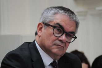 UDI presenta reclamo ante Contraloría por dichos de Mario Marcel contra Evelyn Matthei