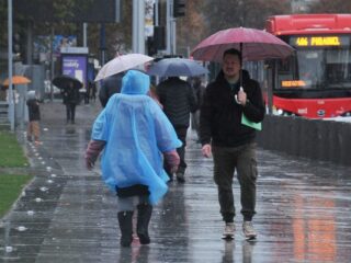 Pronóstico de lluvia en Santiago: se esperan más de 30 mm este jueves según centro meteorológico internacional