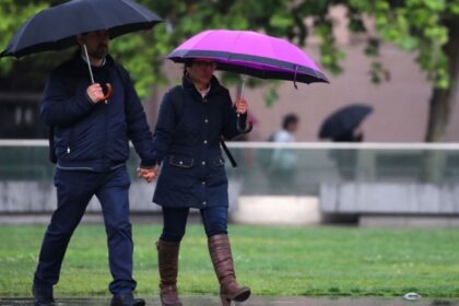 Lluvias intensas y frío en Santiago: Jaime Leyton alerta temporal con tres sistemas frontales en zona central