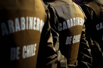 Hombre que construía una comisaría estaba prófugo de la justicia por haber agredido a un carabinero