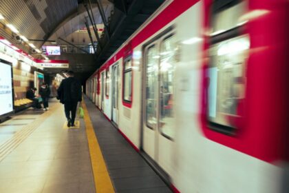 Metro al Aeropuerto: Boric confirma conexión subterránea directa desde la Línea 7
