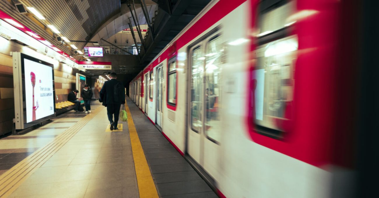 Metro al Aeropuerto: Boric confirma conexión subterránea directa desde la Línea 7