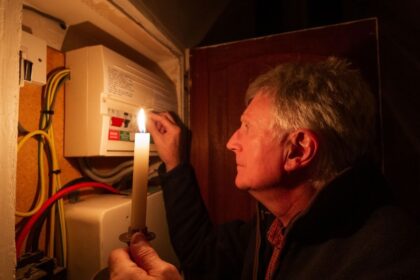 Corte masivo de luz afectó a casi 25 mil hogares en Santiago: Esto fue lo que ocurrió