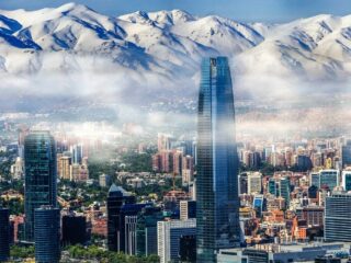 Declaran Alerta Ambiental para este martes en Santiago: revisa quiénes no podrán circular