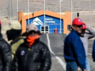 105 trabajadores deben devolver millonario bono tras fallo judicial: el inédito caso que sacude a la minería