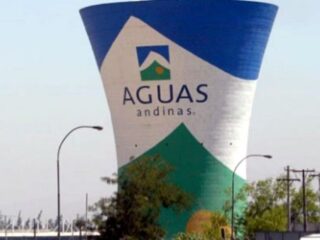 Compensación millonaria para clientes de Aguas Andinas en la Región Metropolitana