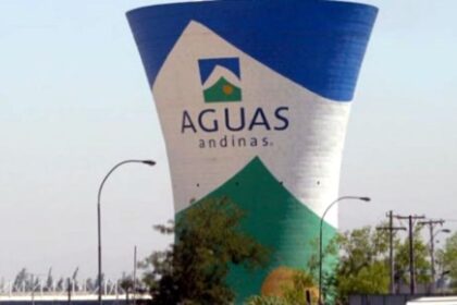 Compensación millonaria para clientes de Aguas Andinas en la Región Metropolitana