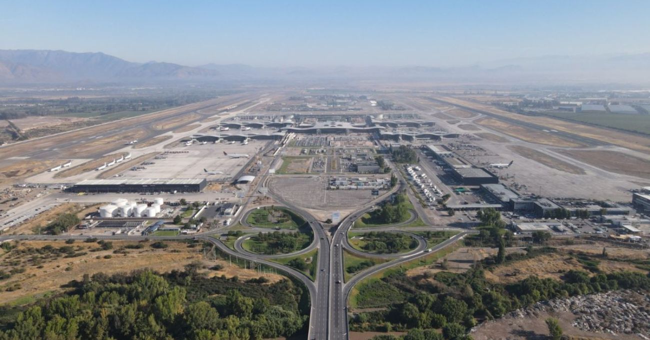 Modernización del Aeropuerto de Santiago: Plan para triplicar pasajeros y más estacionamientos