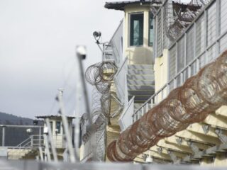 Masivo decomiso de armas y drogas en Complejo Penitenciario Bío Bío