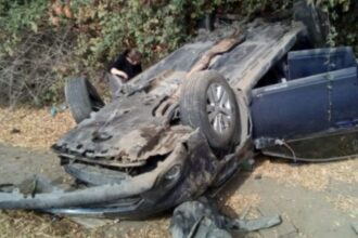 Trágico volcamiento en Ayquina deja dos muertos y un herido grave