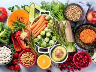 Beneficios y desafíos de la dieta vegana: lo que debes saber