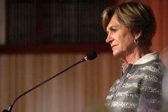Escándalo político: Frente Amplio expone a Evelyn Matthei ante Chile