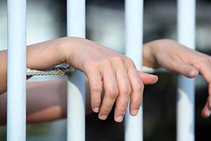 Respaldan ley para endurecer penas a menores en delitos graves