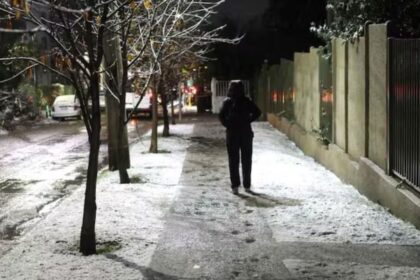 Aumenta probabilidad de aguanieve y nieve en Santiago y alrededores