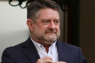 Investigación del millonario coaching de Claudio Orrego: abogados del estudio BACS intervienen