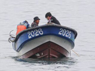 Hallan prenda de pescador desaparecido en San Pedro de la Paz