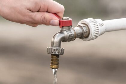 Masivo corte de agua en Santiago afectará a seis comunas principales