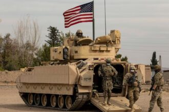 Tensión global: Reunión de Trump y movimientos militares en medio oriente