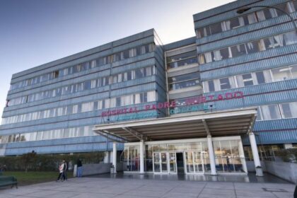 Hombre abandonado sin vida en Hospital Padre Hurtado