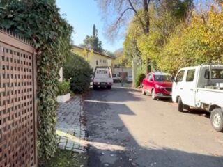 Violento turbazo en Peñalolén: Roban 80 millones en joyas y autos