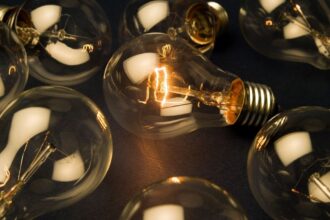 Subsidio Eléctrico 2025: ¿Cómo postular y cuánto dinero entrega este beneficio?