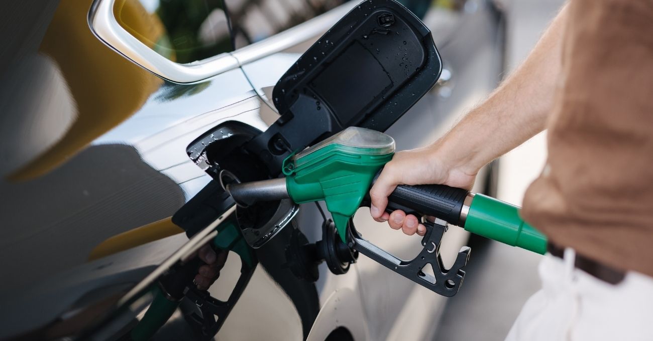 Precio de la bencina: Parafina baja $4 mientras el resto de los combustibles mantiene su valor
