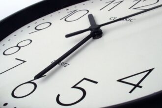 Cambio de hora en Chile: ¿Cuándo termina el horario de invierno 2025?