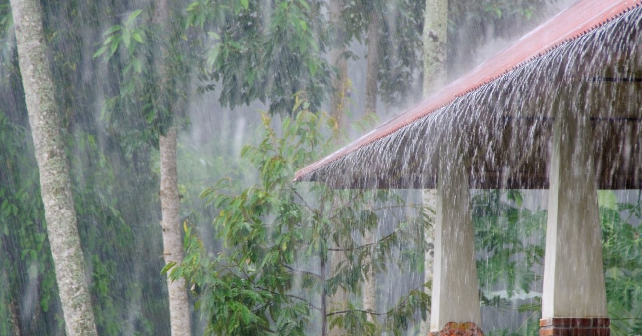 Meteorología emite aviso por intensas lluvias en la zona central: afectará a la RM y otras tres regiones