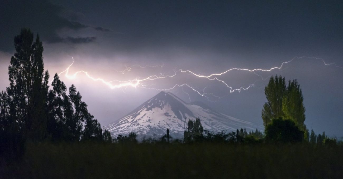 Tormentas eléctricas y lluvias marcarán este martes en el sur de Chile: revisa el pronóstico por región
