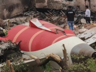 Dos sobrevivientes, un mismo asiento: el enigma del 11A en tragedias aéreas