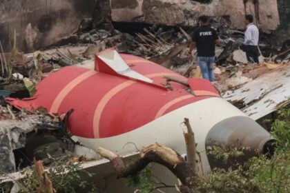 Dos sobrevivientes, un mismo asiento: el enigma del 11A en tragedias aéreas