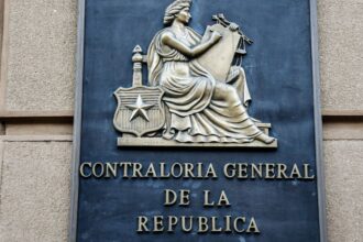 Contraloría revela grave retraso de Junaeb en entrega de útiles escolares 2024