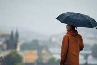 Lluvia regresa a Santiago este fin de semana con el inicio oficial del invierno