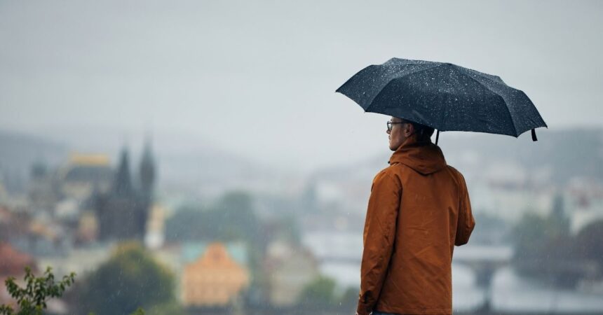 Lluvia regresa a Santiago este fin de semana con el inicio oficial del invierno