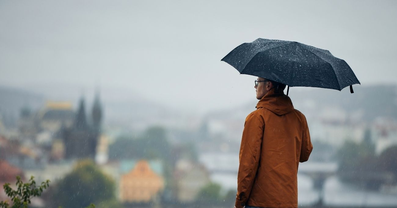 Lluvia regresa a Santiago este fin de semana con el inicio oficial del invierno