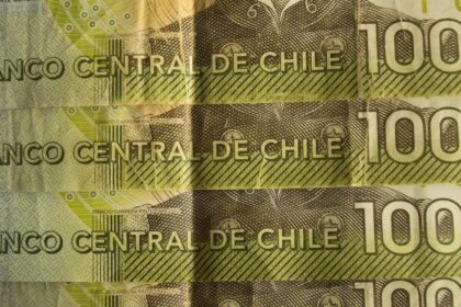 Suben bonos y beneficios tras alza del sueldo mínimo: revisa los nuevos montos