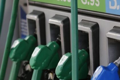 Parafina sube $27 por litro en medio de ola de frío: ¿Qué hay detrás del alza?
