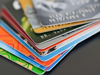 ¿Cuenta vista o cuenta corriente? La guía clave para elegir bien tu cuenta bancaria en Chile