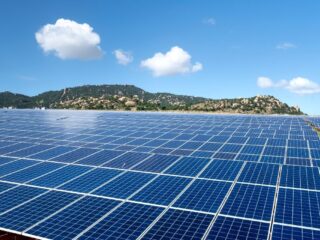 Chile impulsa el ahorro energético con parques solares comunitarios