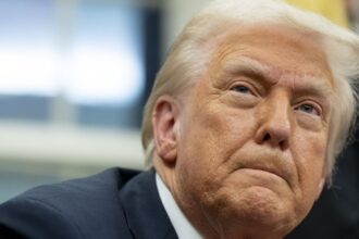 Trump ordenó el ataque a Irán desde su club de golf tras semanas de tensión