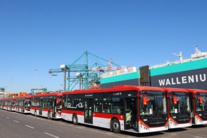 Santiago incorpora 300 nuevos buses eléctricos: Conoce las comunas beneficiadas