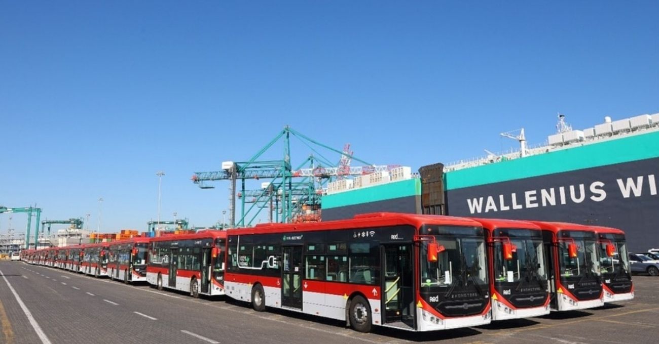 Santiago incorpora 300 nuevos buses eléctricos: Conoce las comunas beneficiadas