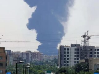 Irán ataca con misiles bases de EE.UU. en respuesta a bombardeos