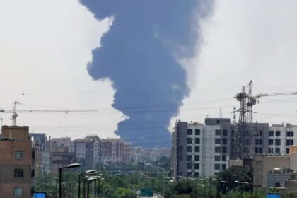 Irán ataca con misiles bases de EE.UU. en respuesta a bombardeos