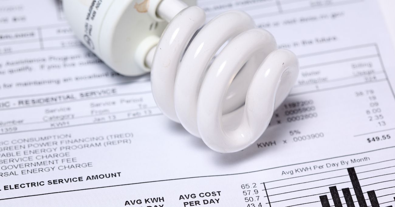Proyecto de ley propone condonar deudas por cobros excesivos en cuentas de luz