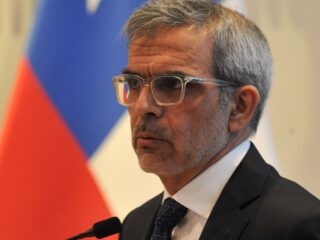 "Ya está comunicada": Ministro Cordero confirma alerta internacional para captura de Martín de los Santos